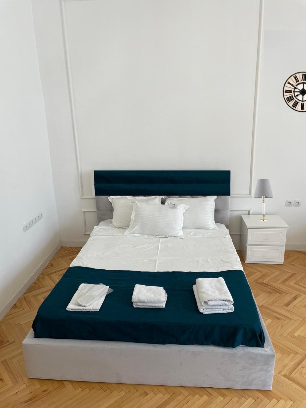 Art Hotel Tabidze Tbilisi Buitenkant foto