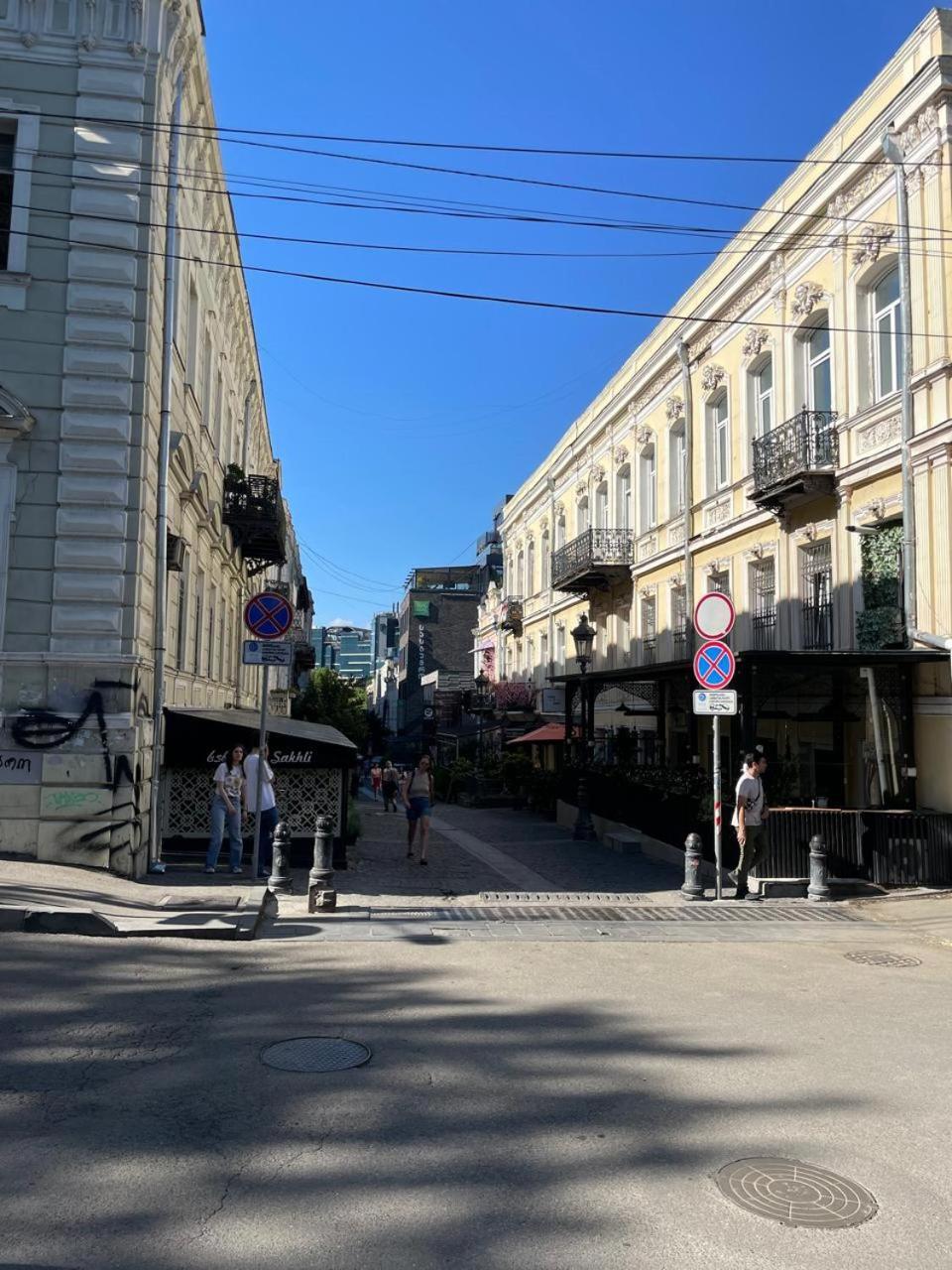 Art Hotel Tabidze Tbilisi Buitenkant foto