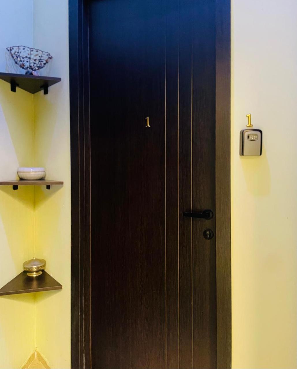 Art Hotel Tabidze Tbilisi Buitenkant foto