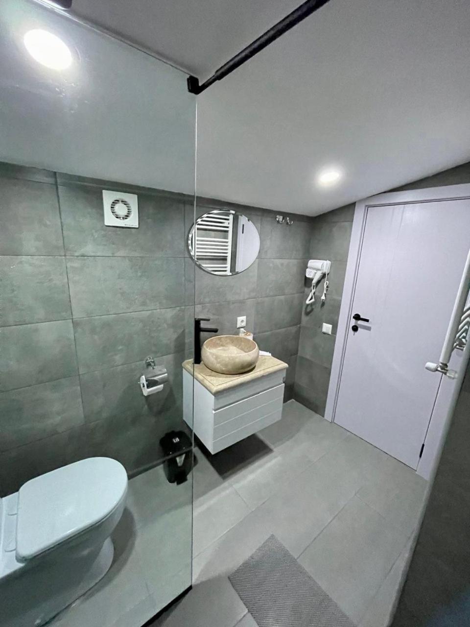 Art Hotel Tabidze Tbilisi Buitenkant foto