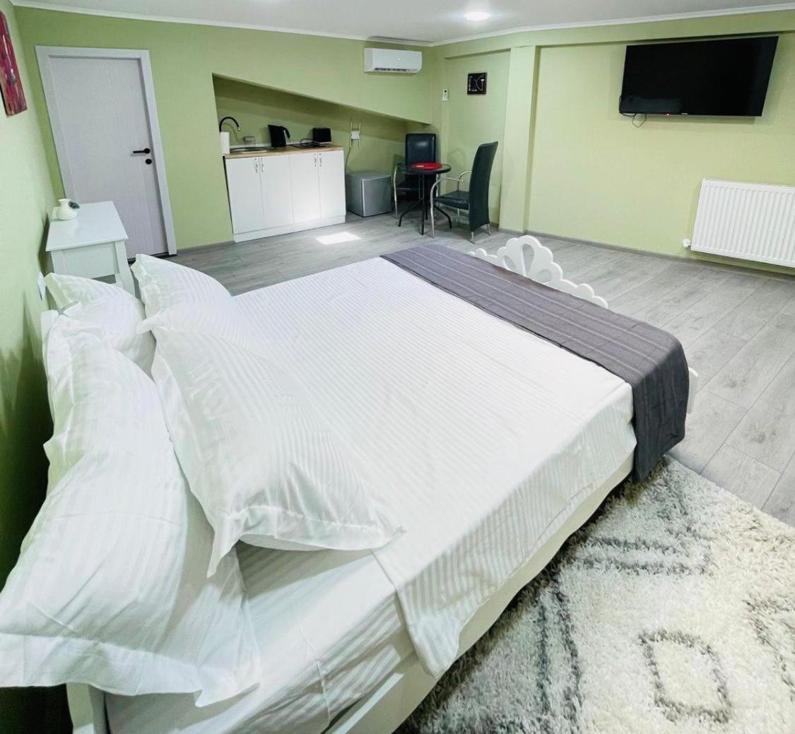 Art Hotel Tabidze Tbilisi Buitenkant foto